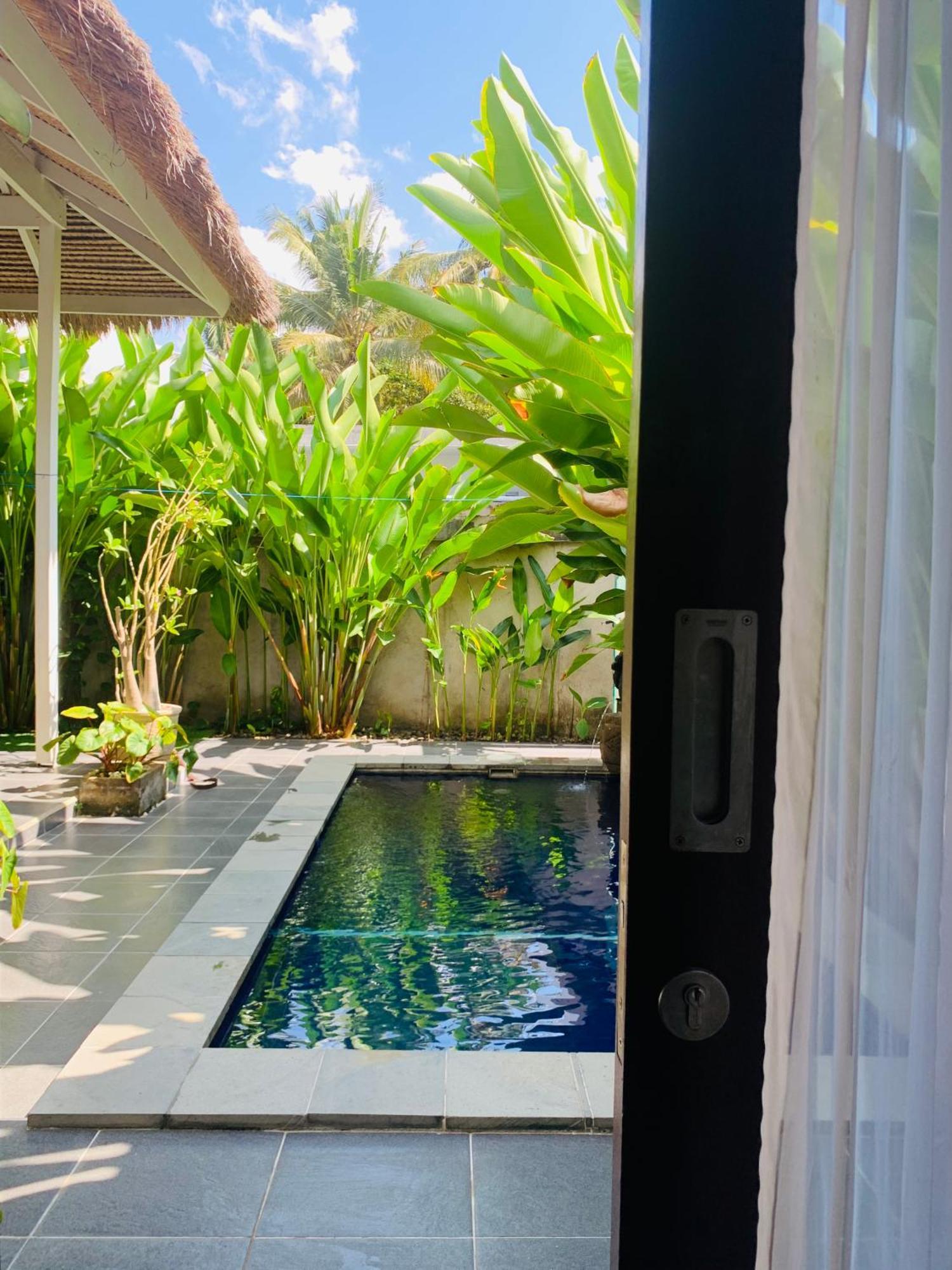Mewali Villa'S Kuta  外观 照片